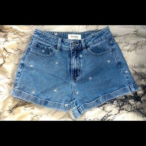 PacSun Mom Short / Jean Short / Flower Stitching